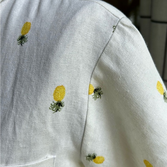 Rae Dunn Pineapple Print Blouse **NWOT** - Picture 5 of 7